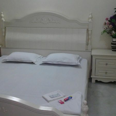 Royal Paying Guest Hotel Calcutta Buitenkant foto