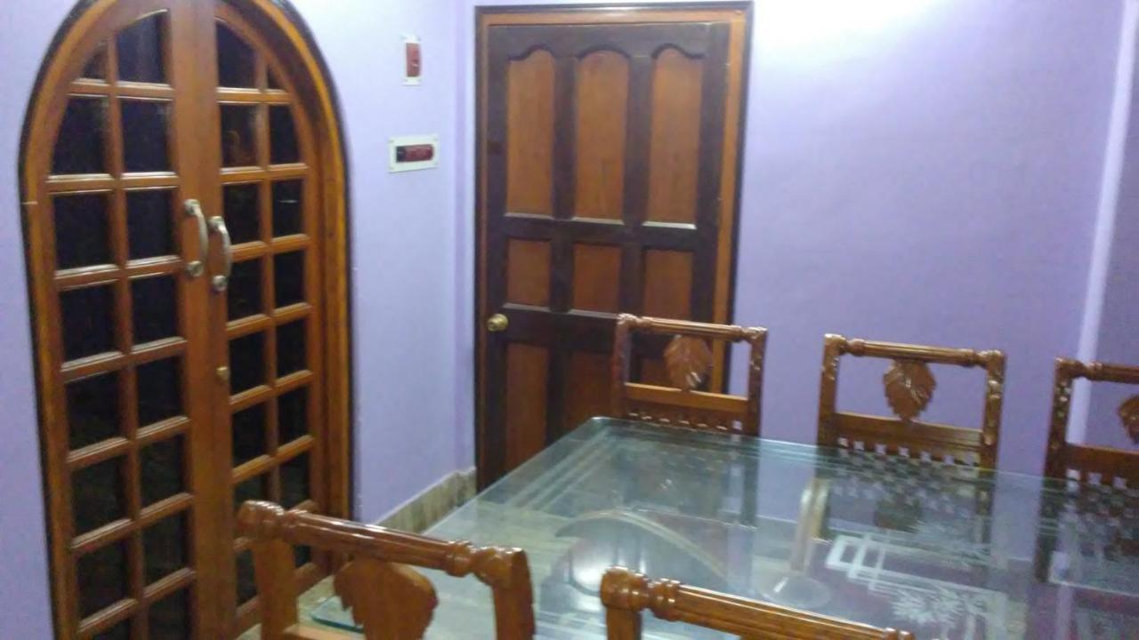 Royal Paying Guest Hotel Calcutta Buitenkant foto
