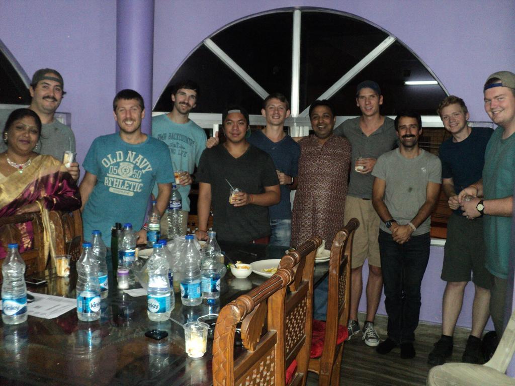 Royal Paying Guest Hotel Calcutta Buitenkant foto