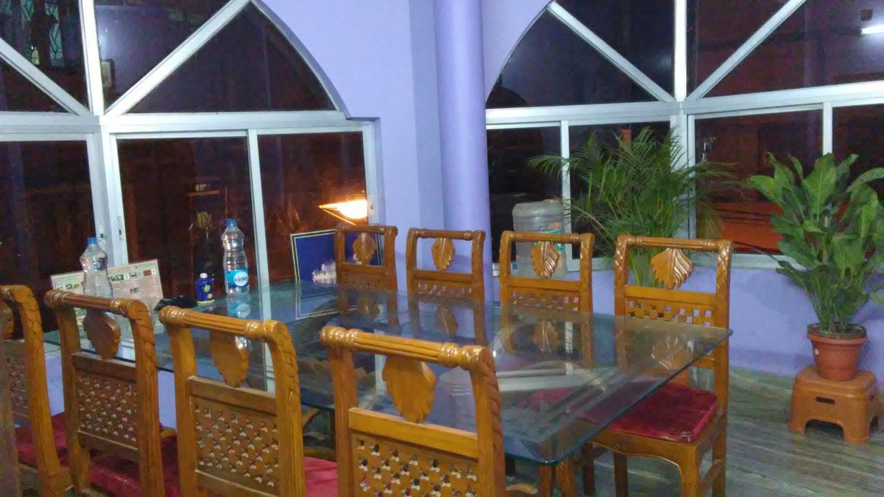 Royal Paying Guest Hotel Calcutta Buitenkant foto